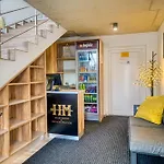 Ξενοδοχείο με διαμερίσματα Hm