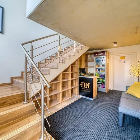 Hm Aparthotel
