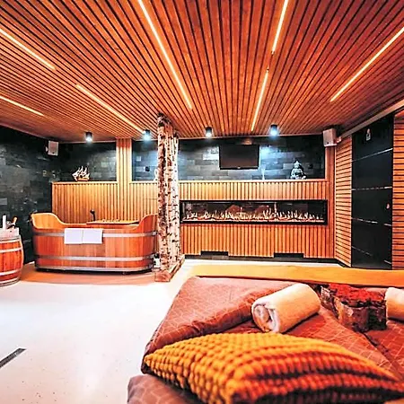 Hm Aparthotel 3*